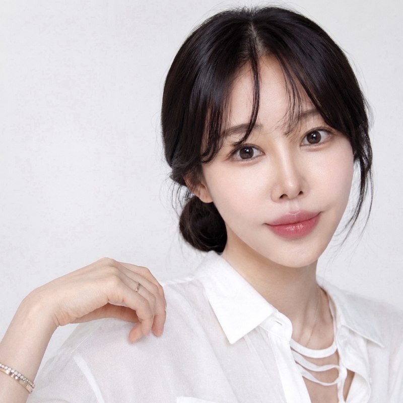 헤어샵426 서우 원장 - 장한평역 미용실 헤어 디자이너