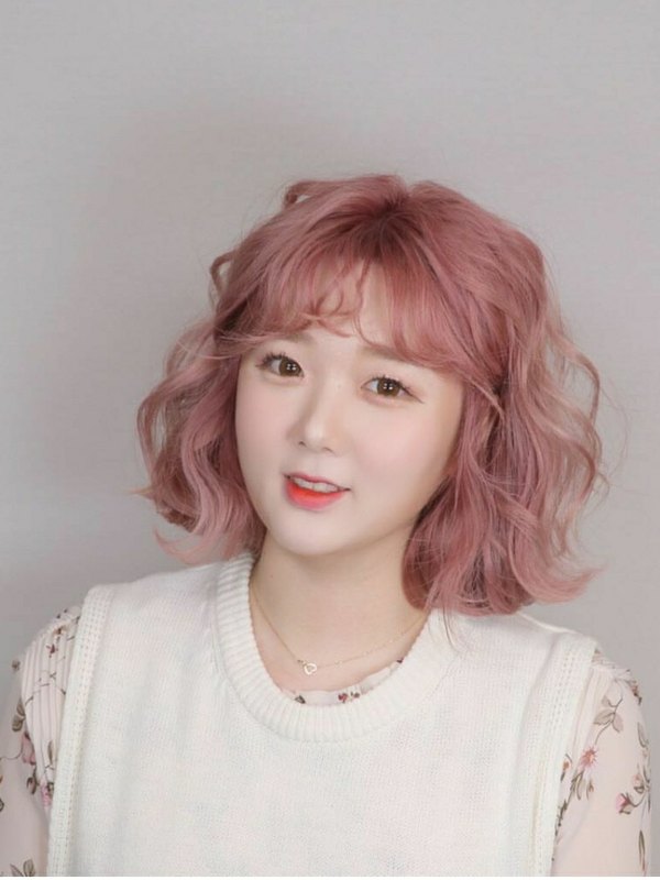 헤어샵426 단발 애쉬핑크 염색 시술 사진 - 군자역 미용실